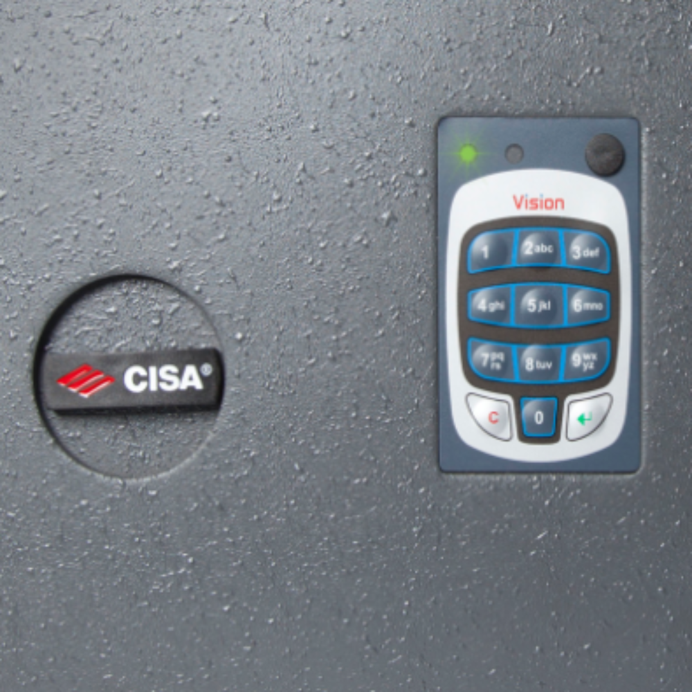 Coffre-fort numérique en acier avec lumière interne et peinture Cisa haute résistance 