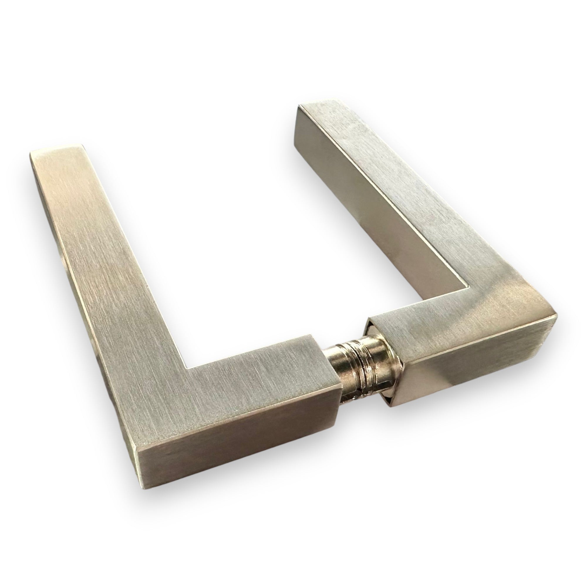 Poignée de porte en acier inoxydable satiné, design moderne et élégant avec rosace et écusson Autriche