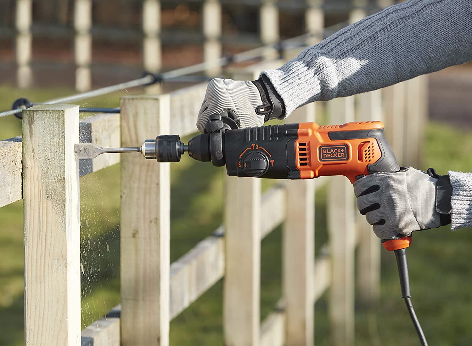 Martello Tassellatore Scalpellatore SDS+ 650W BLACK+DECKER BEHS01