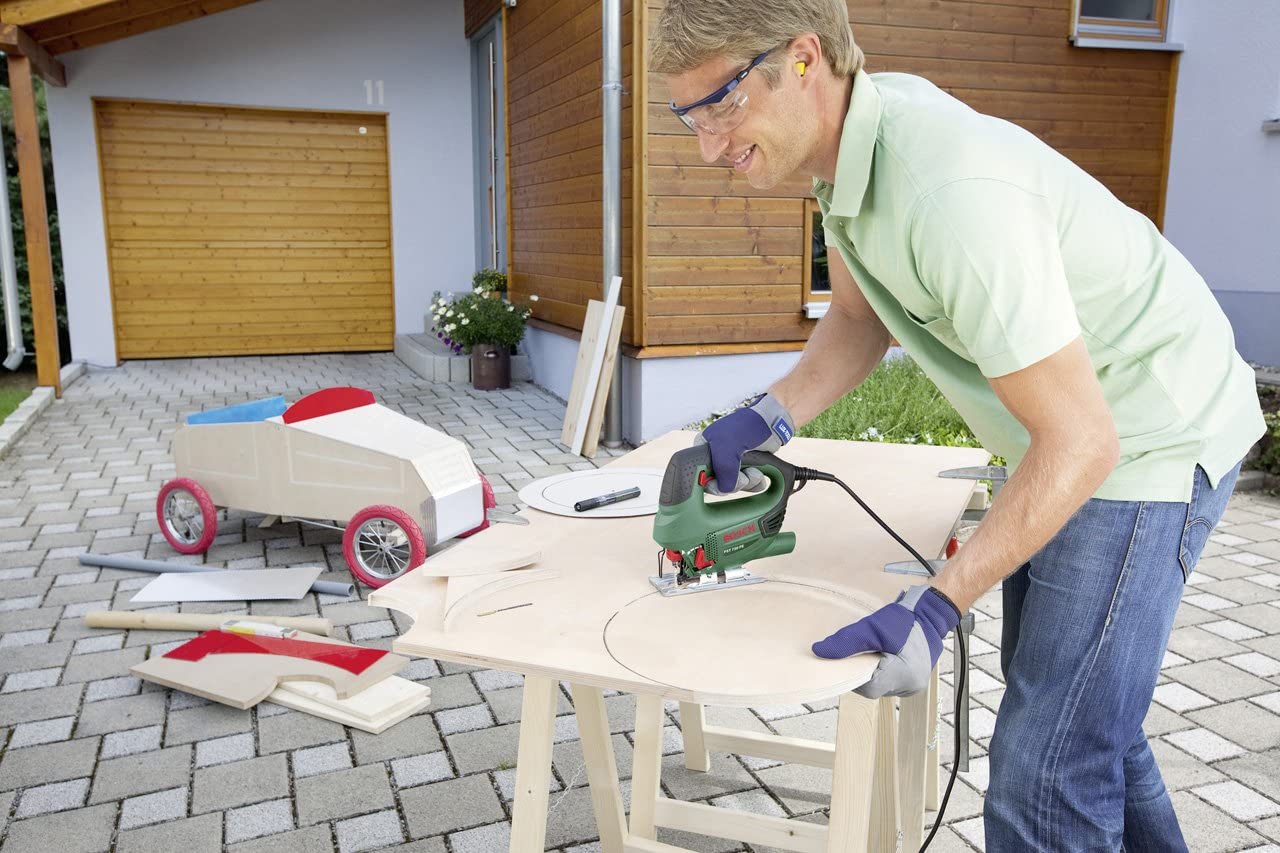 Scie sauteuse compacte universelle 530W BOSCH PST750PE