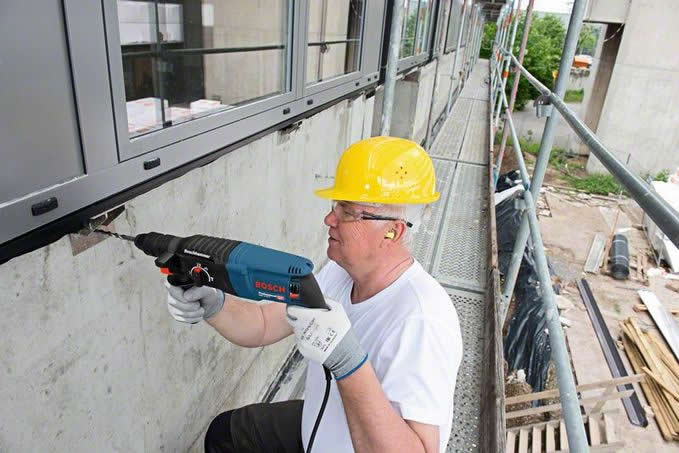 Marteau perforateur 830 W avec accessoire SDS+ BOSCH Professional GBH2-26F