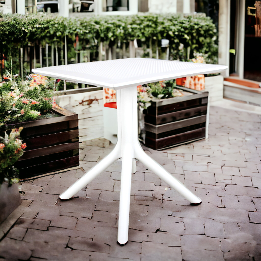 Table carrée 80x80 cm en polypropylène résistant pour jardin extérieur pour bars et restaurants Brooklyn