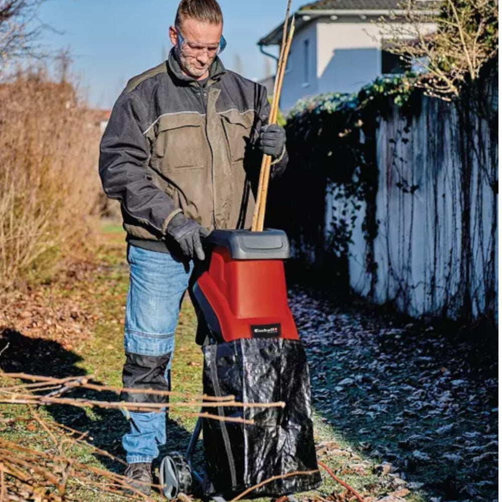 Broyeur à couteaux électrique pour déchets organiques de jardin 2000W