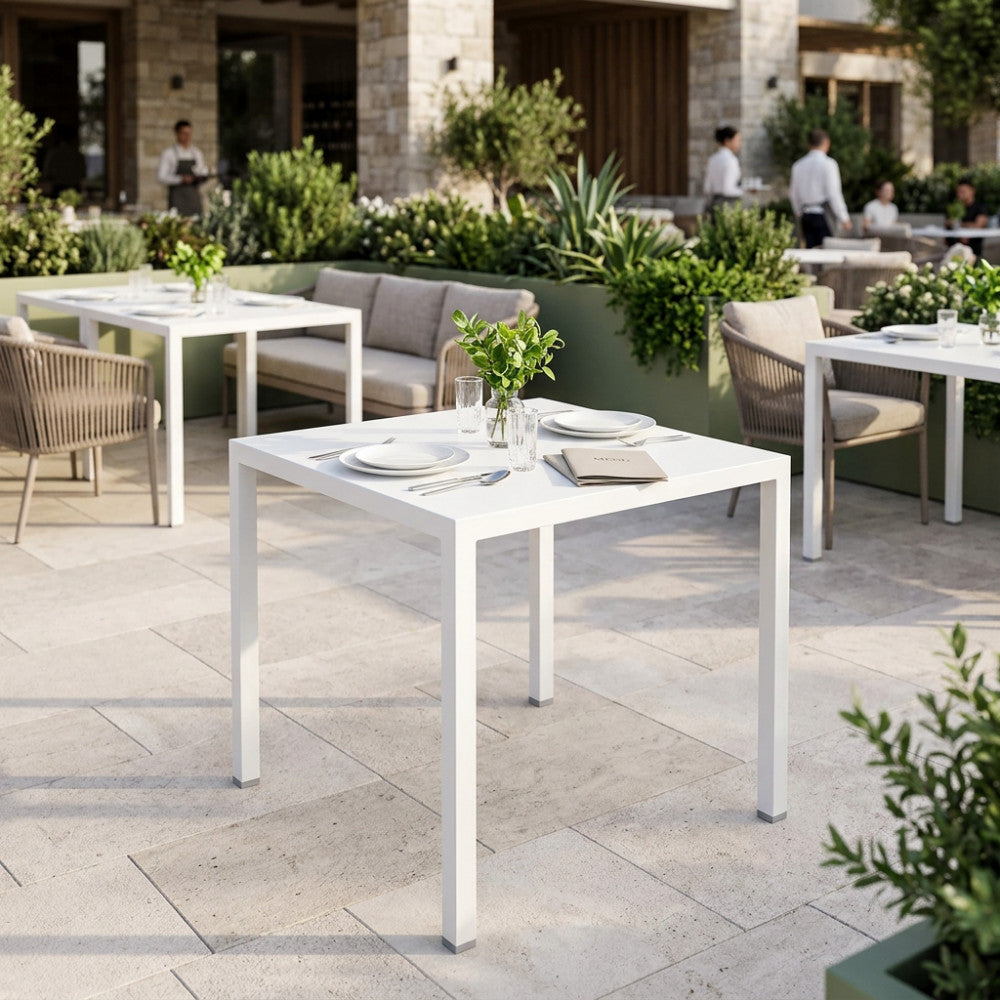 Tavolo quadrato autolivellante bianco in metallo 80x80xH75 cm