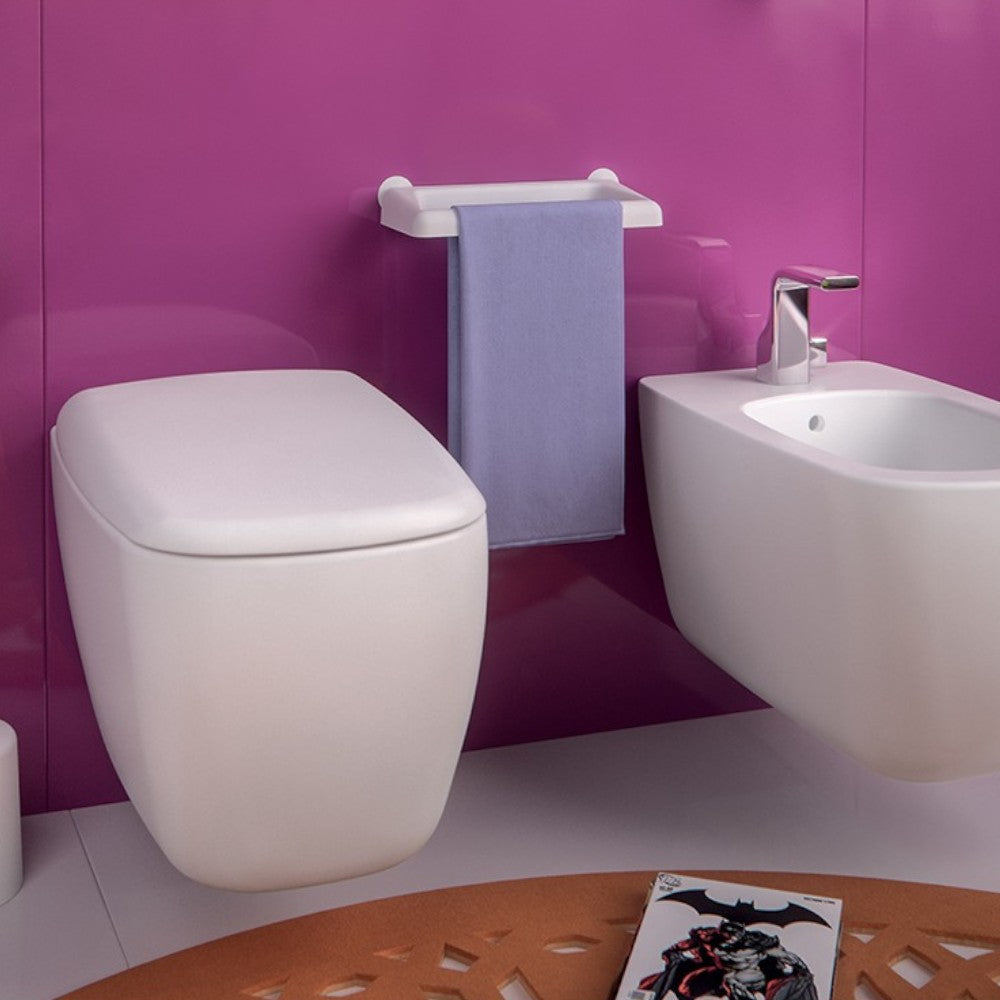 Porte-serviettes en résine thermoplastique pour salle de bain