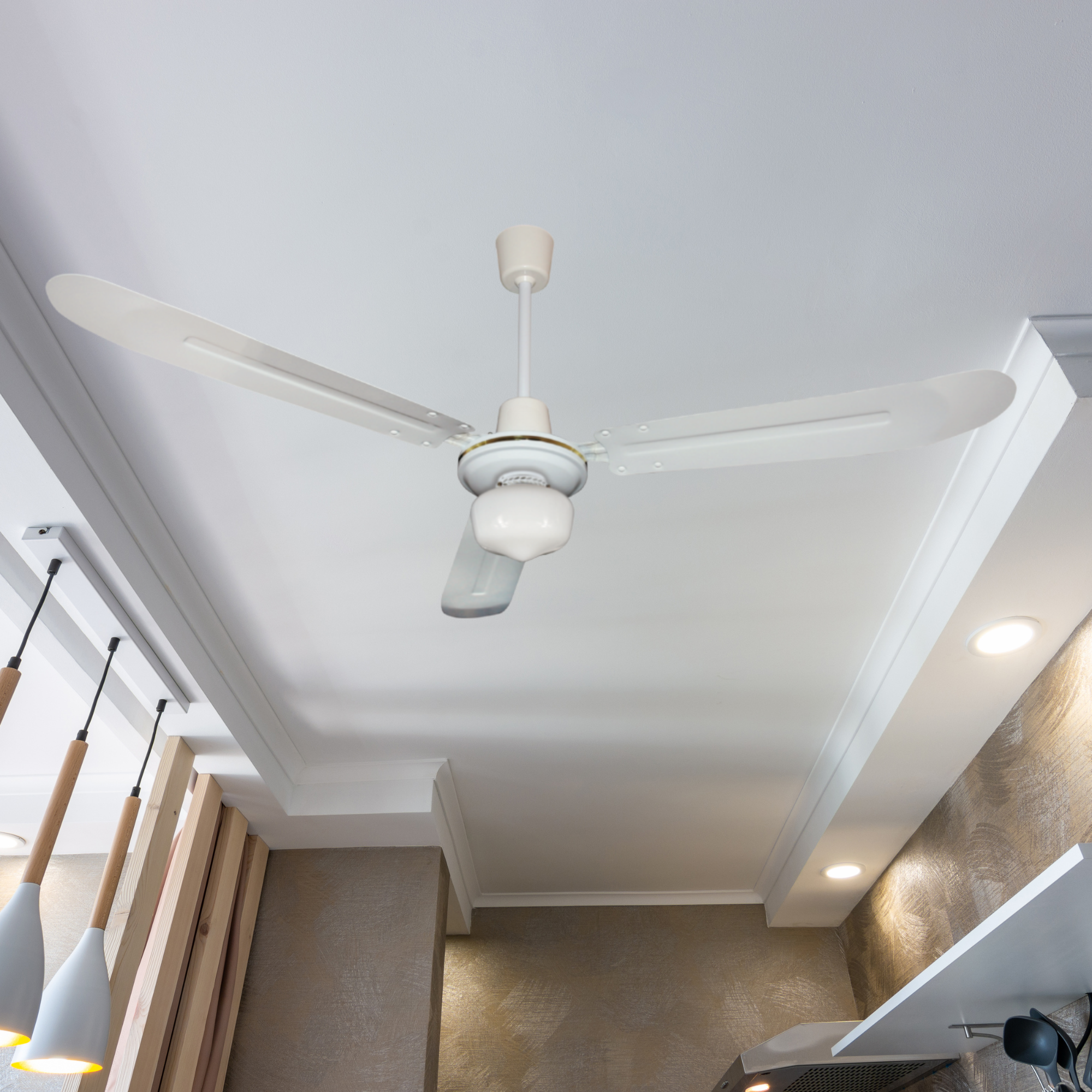 Ventilateur de plafond 3 pales en acier avec plafonnier diamètre 140 cm