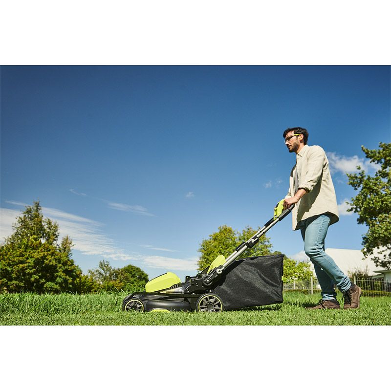 Tondeuse à gazon électrique poussée Ryobi 36v RY36LM40A-0 coupe 40 cm