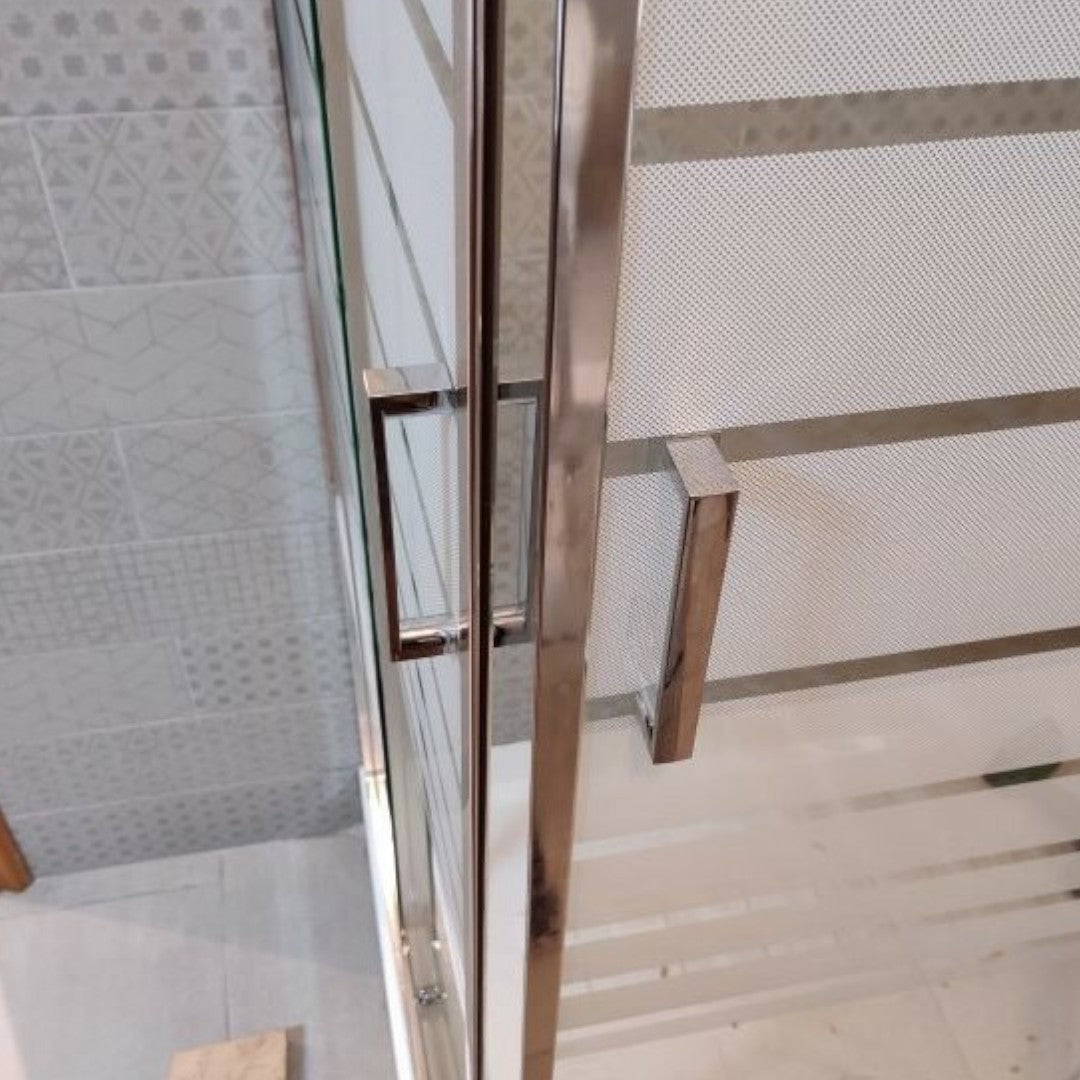 Cabine de douche en verre avec 2 portes coulissantes modèle VIOLA 68x88xH190 cm