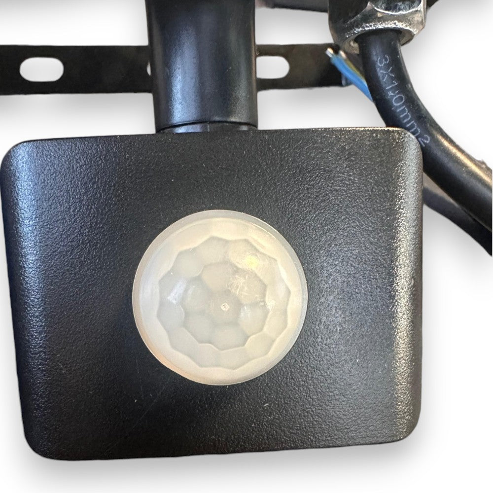 Projecteur LED Lux SMD avec capteur photocellule Brixo 20W