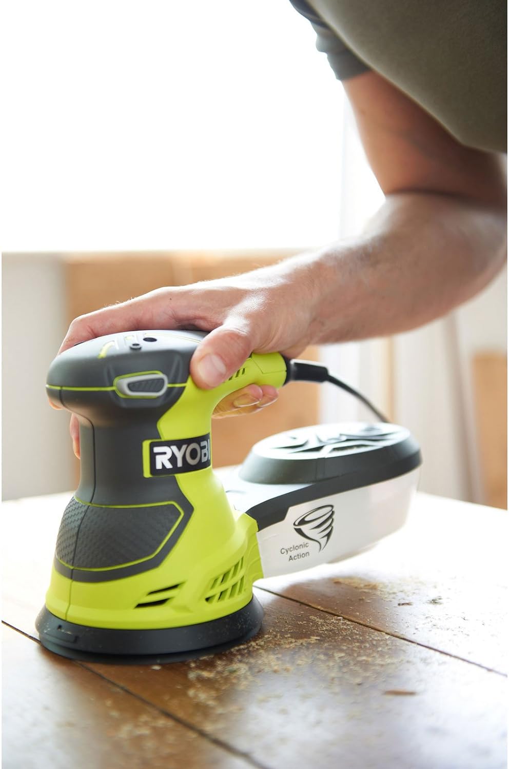 Ponceuse orbitale aléatoire rotative à action cyclonique ros300 Ryobi 300 watts