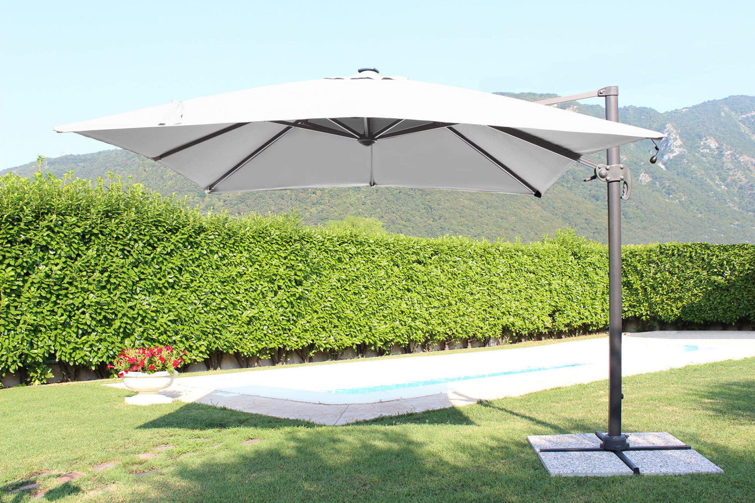 Parasol de jardin 3x3 m avec mât latéral en aluminium Rio