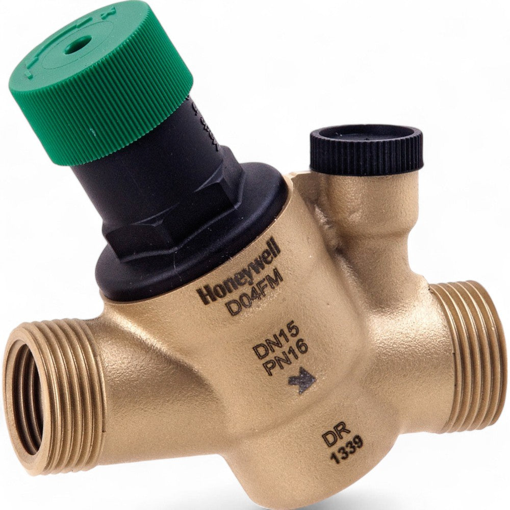 Riduttore di pressione modello Pn 16 con filtro integrato per acqua e filettatura interna ed esterna