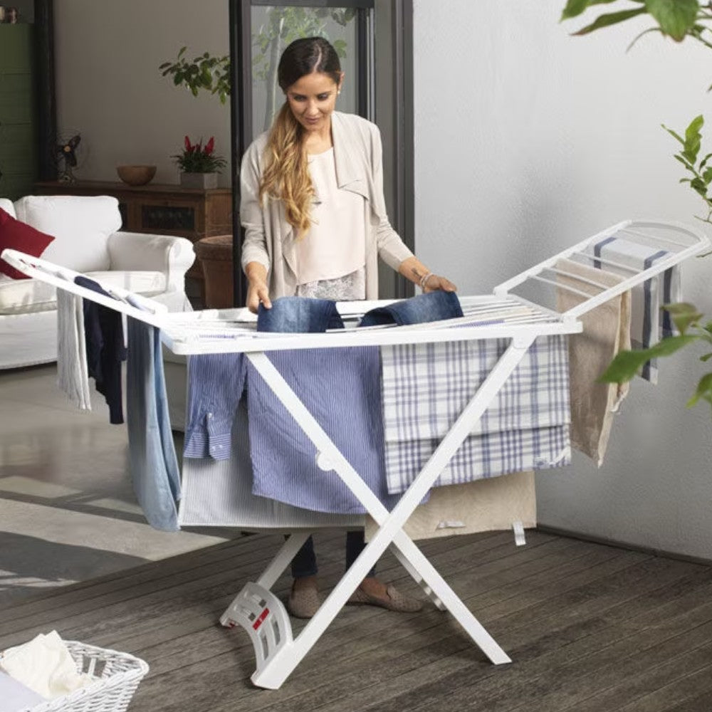 Stendibiancheria in resina 20 metri con ruote e scanso appendiabiti pulsante blocco e sblocco snodo dimensioni 182x55x88 cm