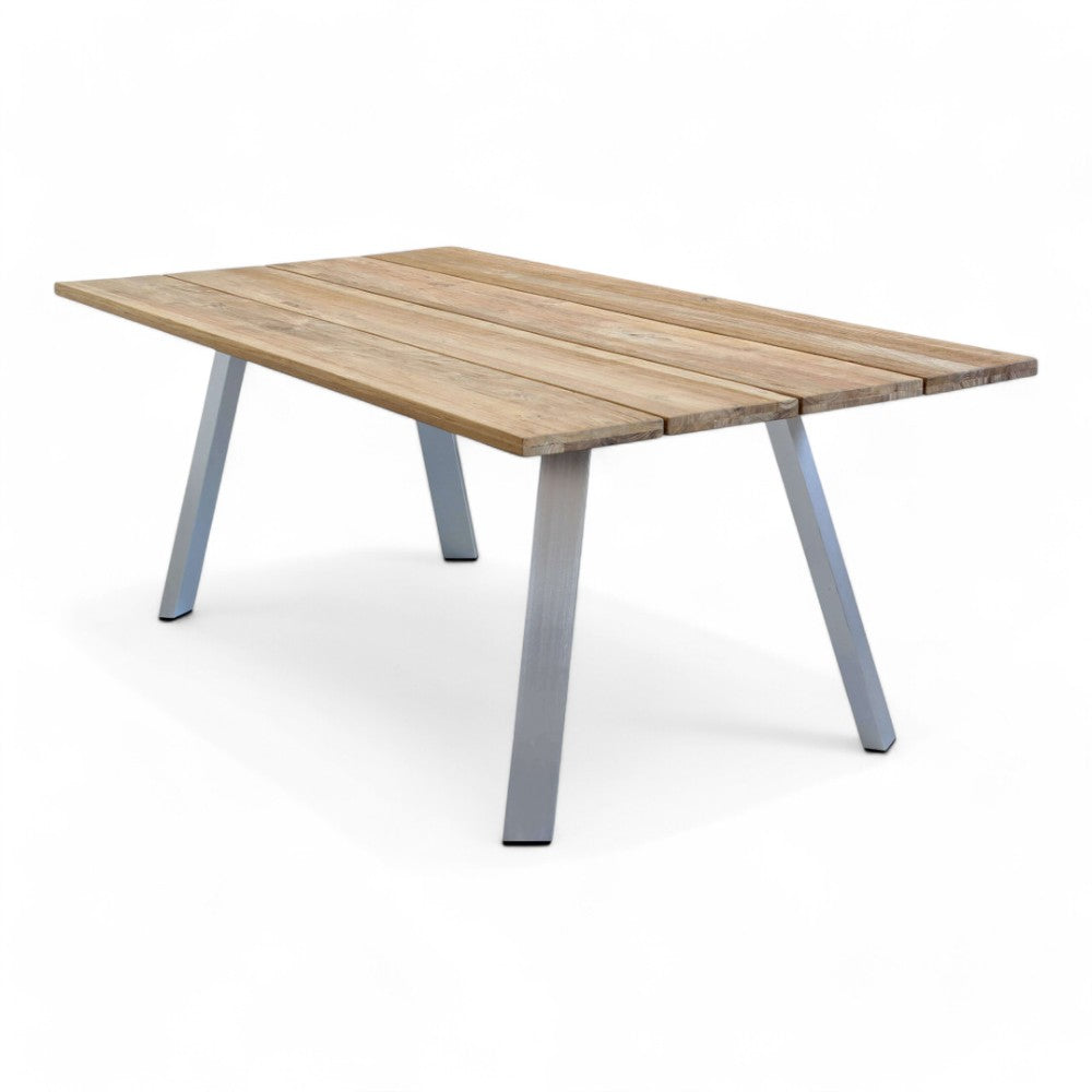 Table de jardin d'extérieur 200x100 cm avec structure en aluminium et plateau en bois de teck avec lattes Antigua