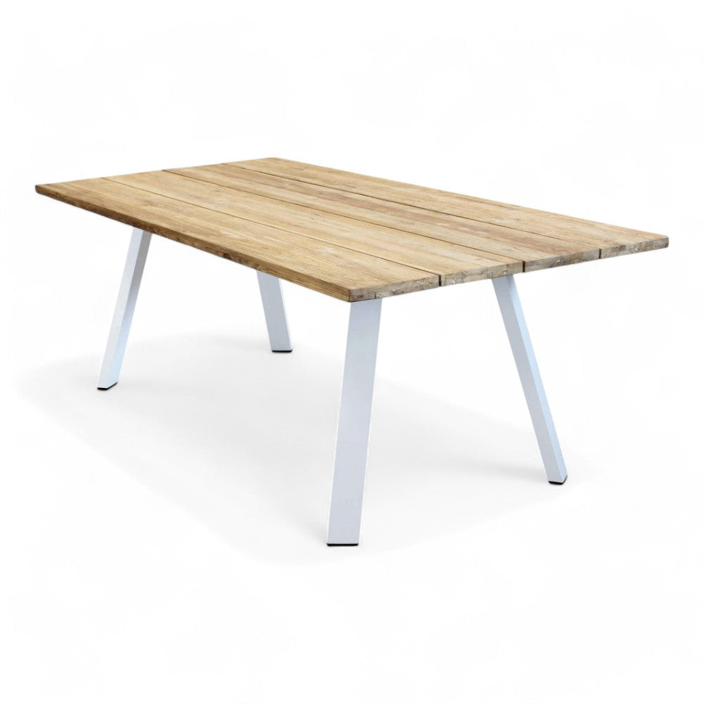 Table de jardin d'extérieur 200x100 cm avec structure en aluminium et plateau en bois de teck avec lattes Antigua