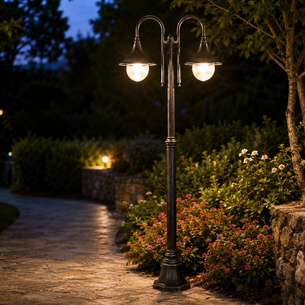 Lampadaire d'extérieur Galatea à 2 et 3 lumières en aluminium moulé sous pression avec raccordement E27 