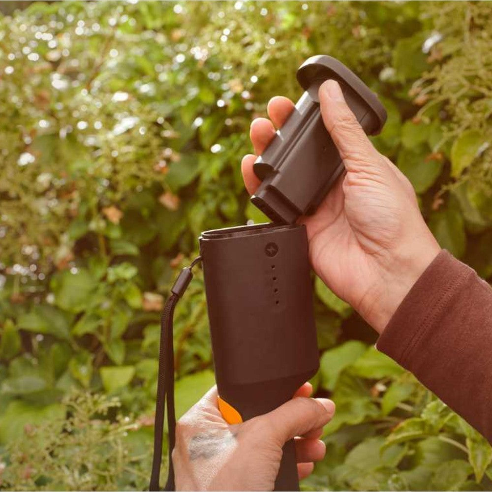 Forbici da pota con batteria integrata 8V e taglio 3 cm Fiskars 1082297