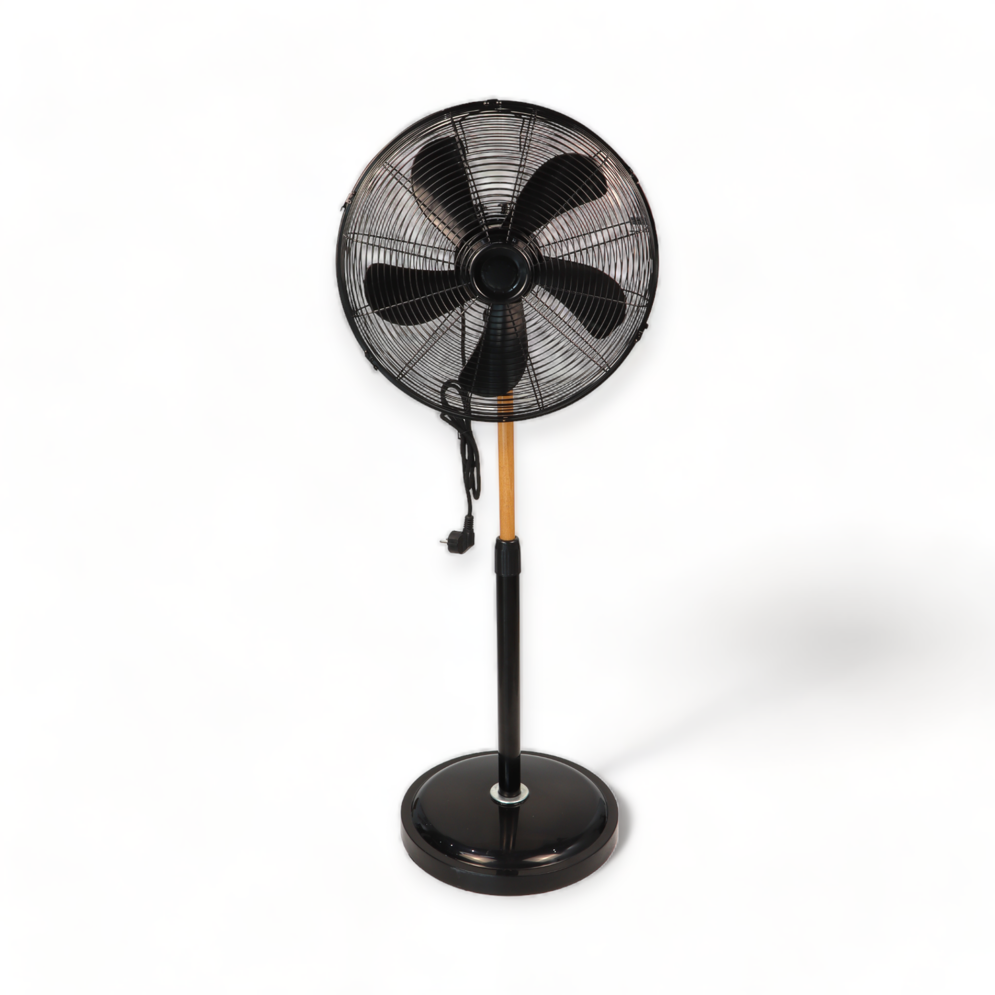 Ventilateur à 5 pales autoportantes avec finitions en bois de style industriel NIKLAS