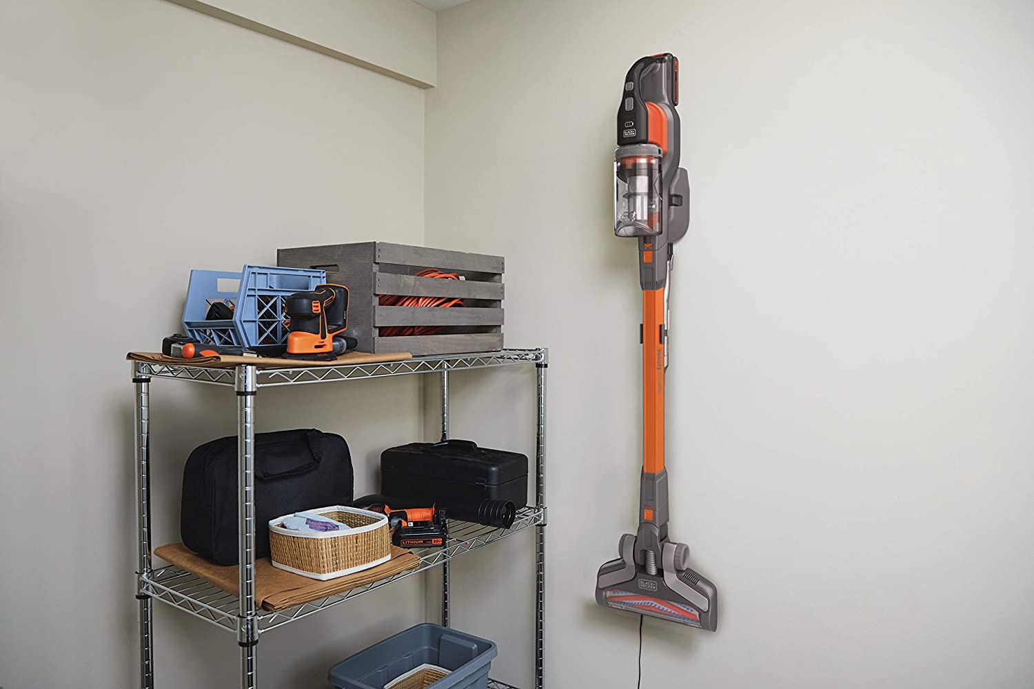 Scopa aspirapolvere senza filo ricaricabile Black Decker