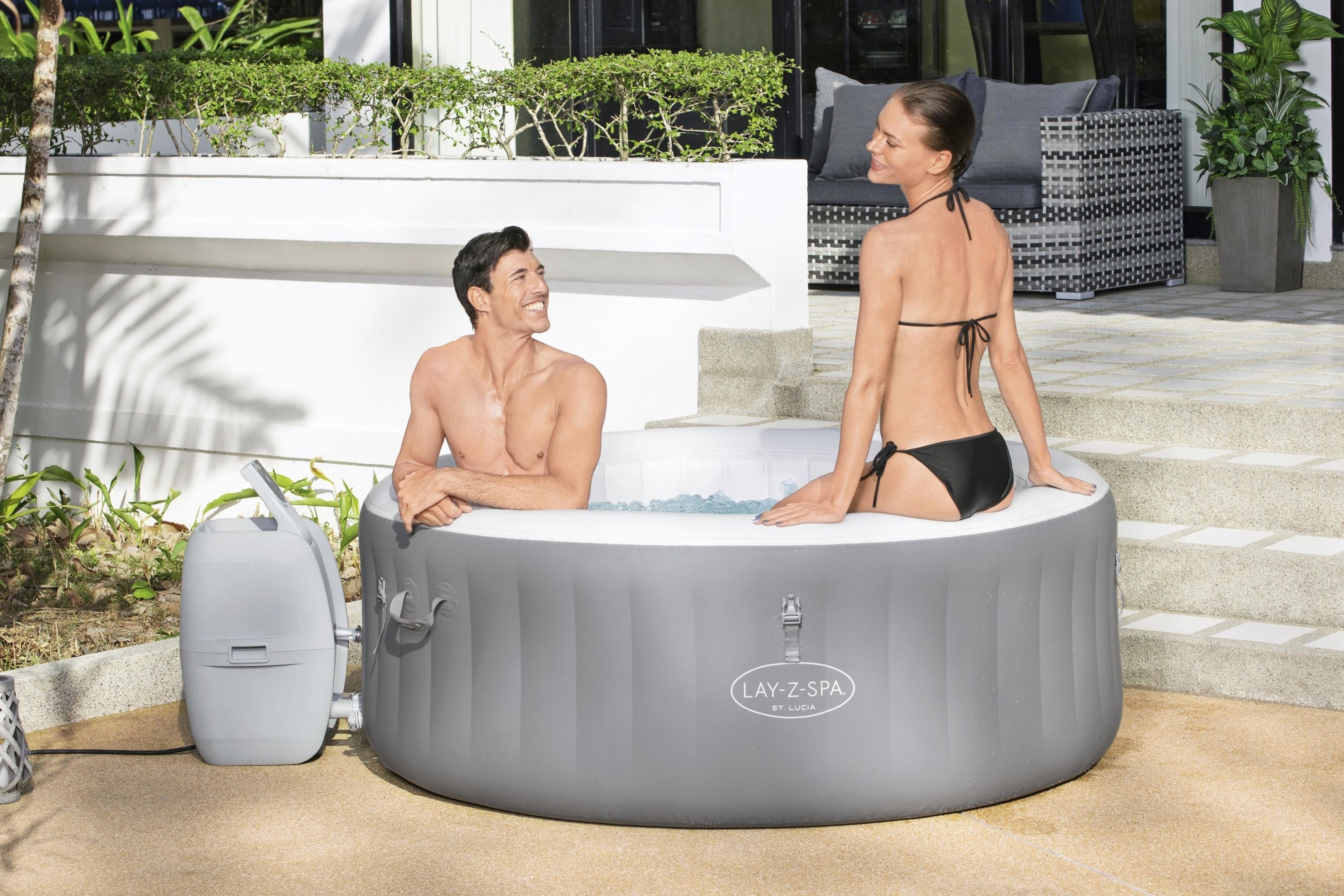 Piscina SPA idromassaggio Lay-Z-Spa St Lucia AirJet  Bestway 60037