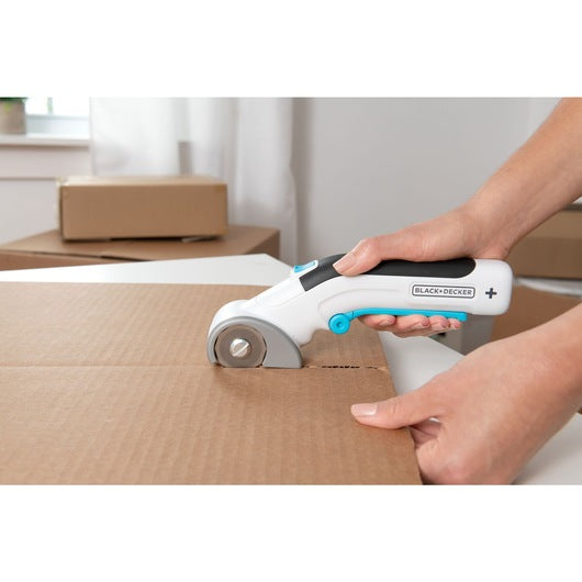 Taglierino multiuso a batteria ricaricabile BLACK+DECKER BCRC115-XJ