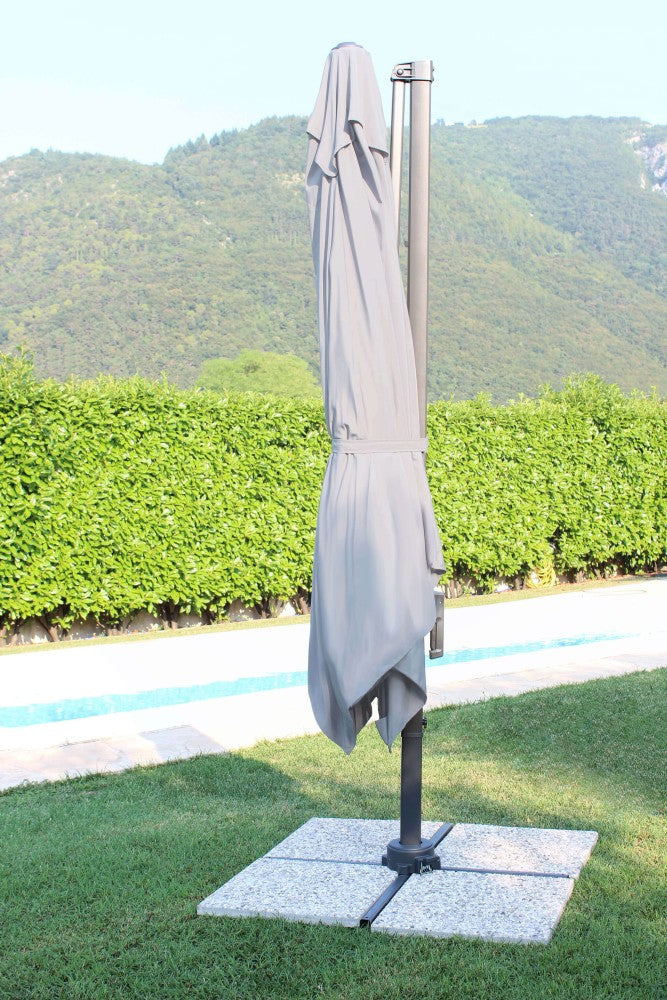 Ombrellone da giardino 3x3 mt con telo in poliestere e palo laterale in alluminio Ercules