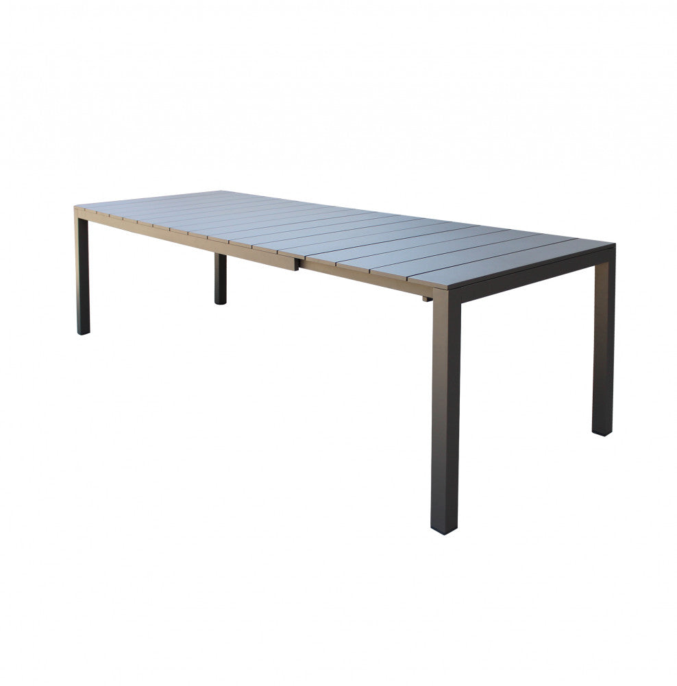 Tavolo da esterno allungabile 149/215 cm in alluminio con piedi regolabili e piano a doghe TEODOSIO